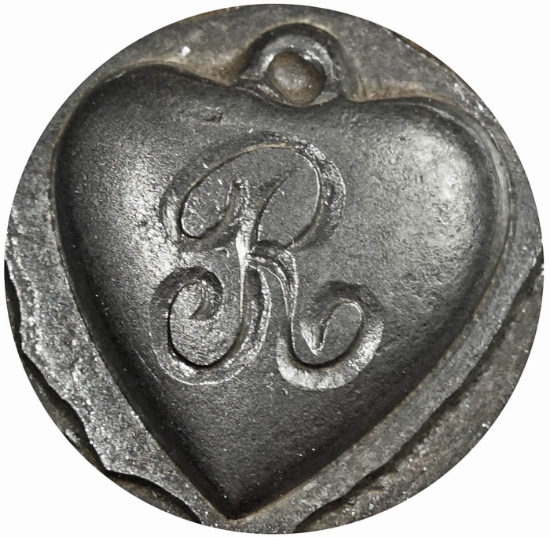 Picture of Impression Die Heart Locket 'R'