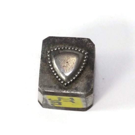 Picture of Impression Die Bead Bordered Shield