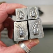 Picture of Impression Die Two Pairs Of Leaves Shot Plate