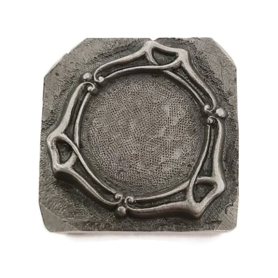 Picture of Impression Die Art Nouveau Triad Circle Frame