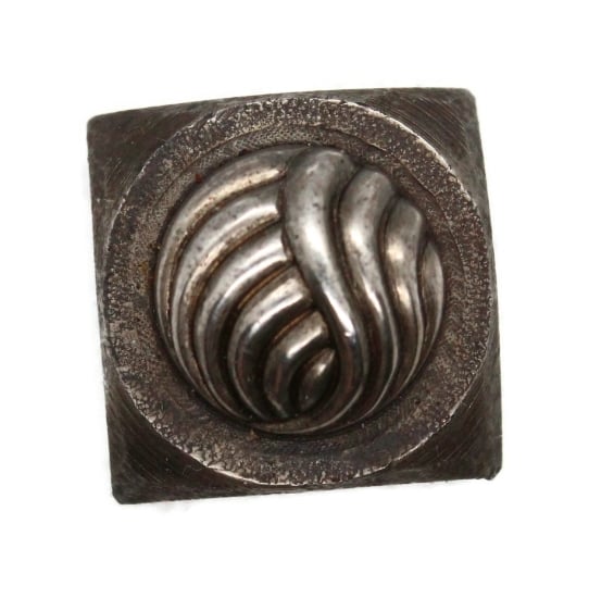 Picture of Impression Yarn Button A