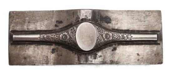 Picture of Impression Die Western Engraved Humpback