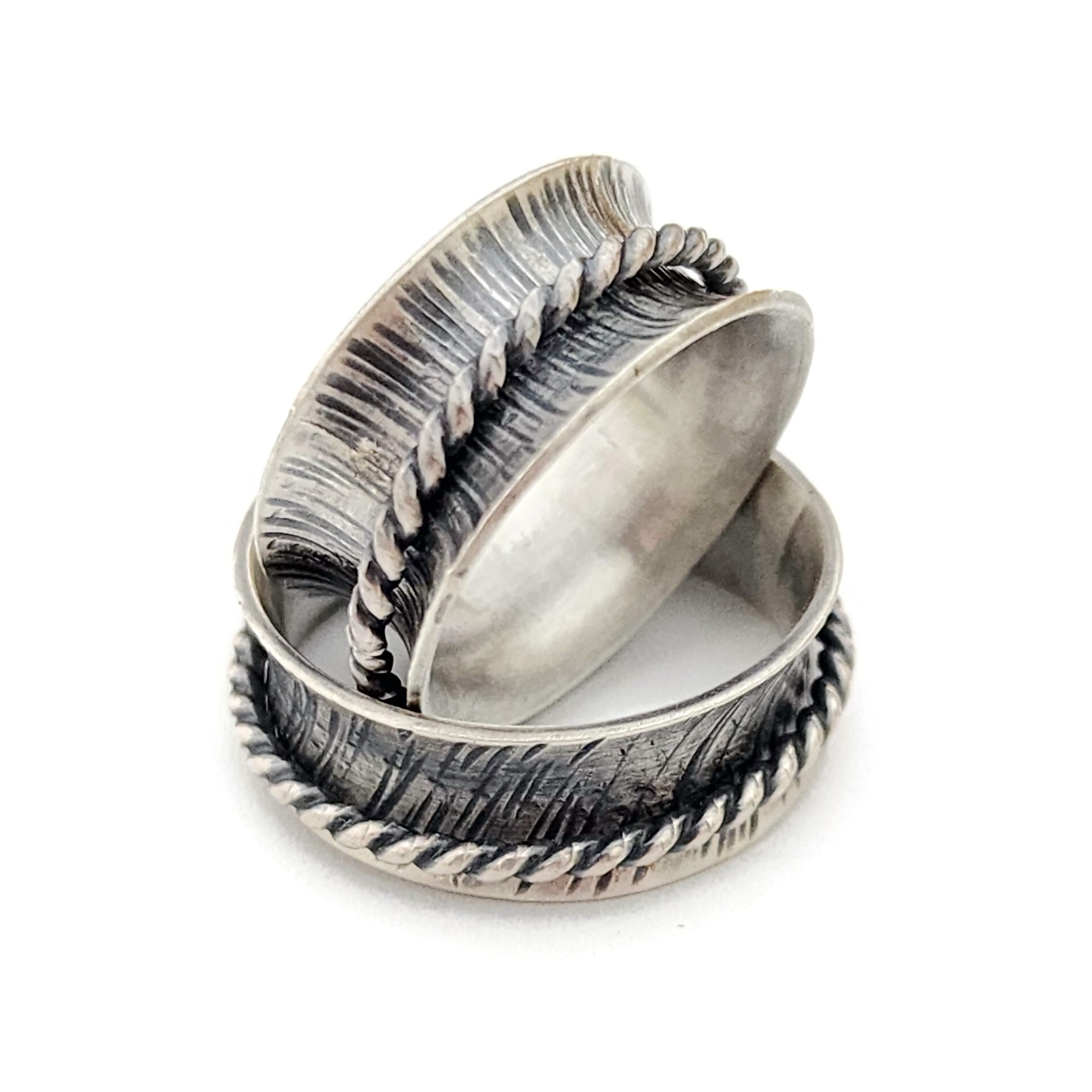 Potter USA Fine Tools. QuickForm Press Anticlastic Spinner Ring Former