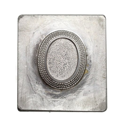 Picture of Impression Die Stacked Rope Oval Bezel