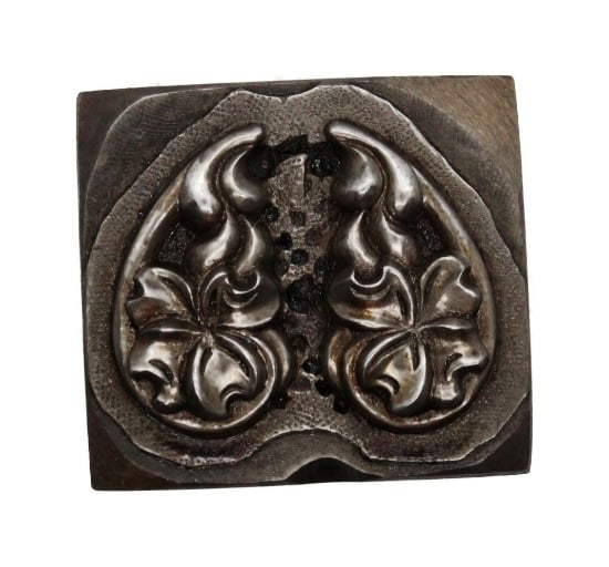 Picture of Impression Die Flower Heart Halves