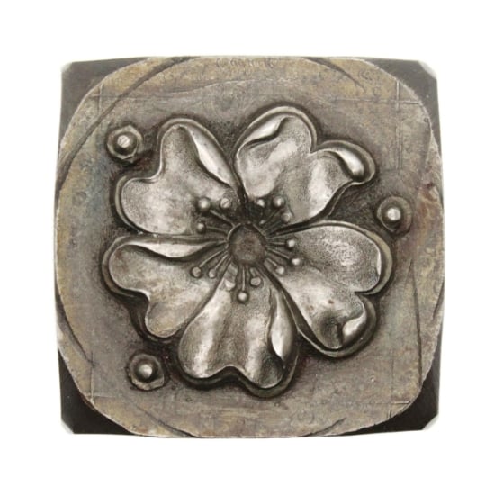 Picture of Impression Die Giant Flower with Setting