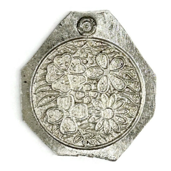 Picture of Fine Silver Stamping "Pendant w/ Flowers"