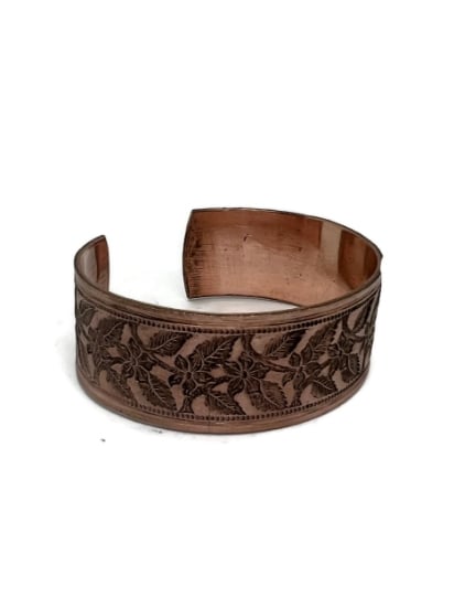 Picture of Interlocking Flowers Copper Cuff