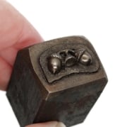 Picture of Impression Die Acorns