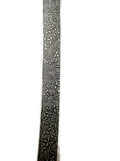 Picture of Grapes on the vine silver