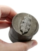 Picture of Impression Die Wavy Realistic Leaf