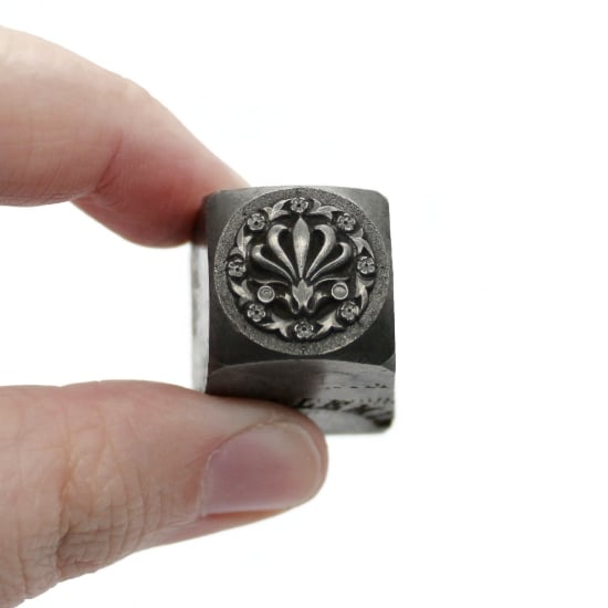 Picture of Impression Die French Shell Button