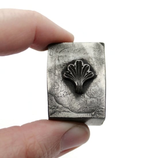 Picture of Impression Die Scalloped Bail