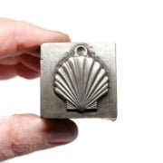 Picture of Impression Die Shell with Jump Ring