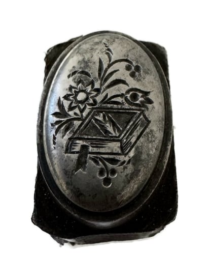 Picture of Impression Die Fairytale Garden Locket