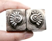 Picture of Impression Die Snail Plume Left