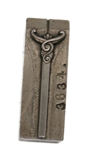 Picture of Impression Die Ribbon Twist Ring Half