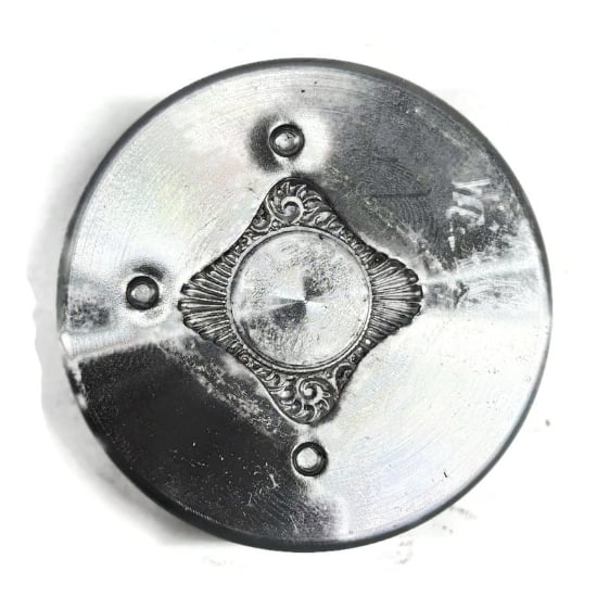 Picture of Sterling Silver Stamping Flourish Square Bezel