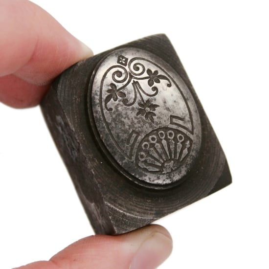 Picture of Impression Die Chandelier Locket