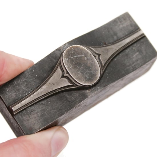 Picture of Impression Die Large Signet Humpback Ring