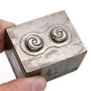 Picture of Impression Die Whirling Bezels Shot Plate