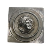Picture of Impression Die Woman with Laurel Wreath