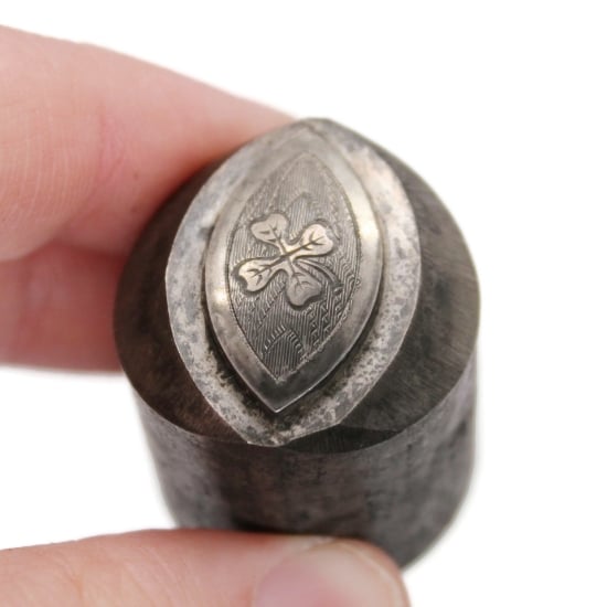 Picture of Impression Die Guilloche Clover Marquis