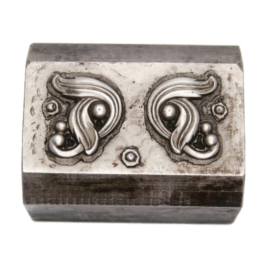 Picture of Impression Die Long Leaf Loops Pair
