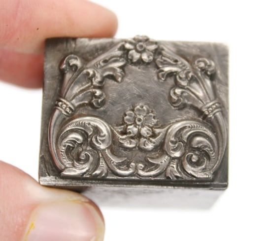 Picture of Impression Die Trumpet & Flourish Floral Arch