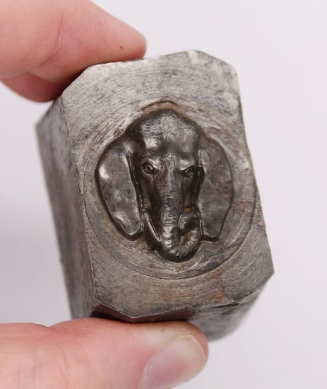 Picture of Impression Die The Scarred Elephant