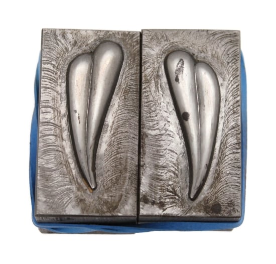 Picture of Impression Die Fanged Leaves Pair