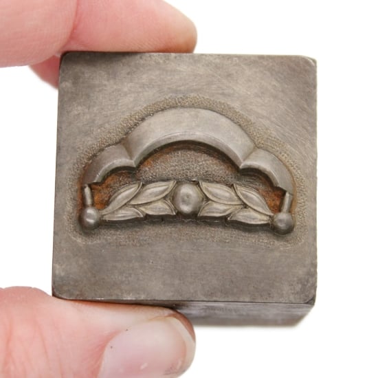 Picture of Impression Die Laurel Coin Purse Clasp