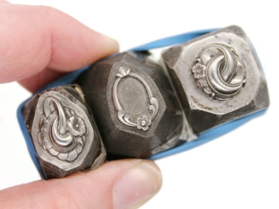 Picture of Impression Die German Florals Shot Plate