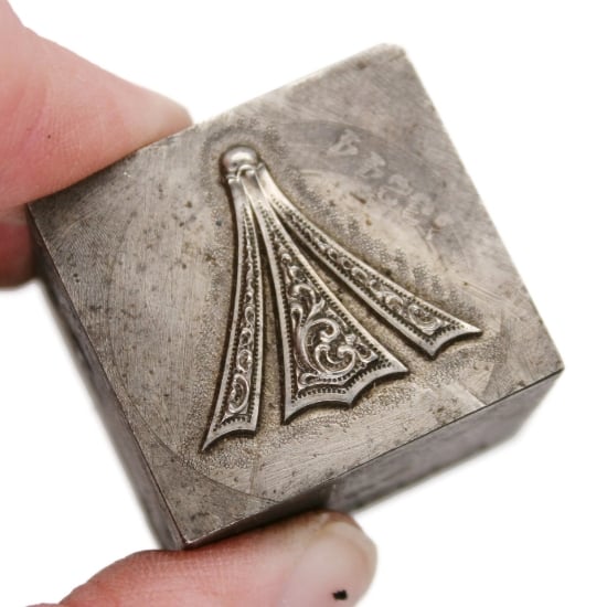 Picture of Impression Die Flourishing Carnie Component