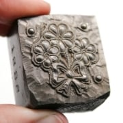 Picture of Impression Die Three Flowers with Ribbon