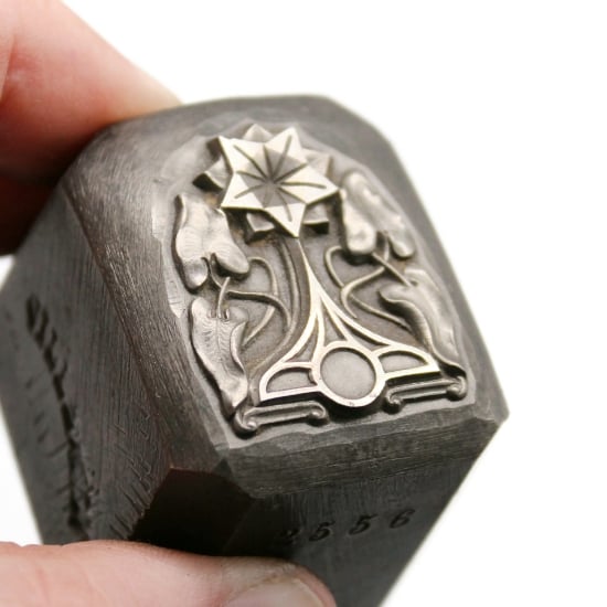 Picture of Impression Die French Nouveau Paper Lily