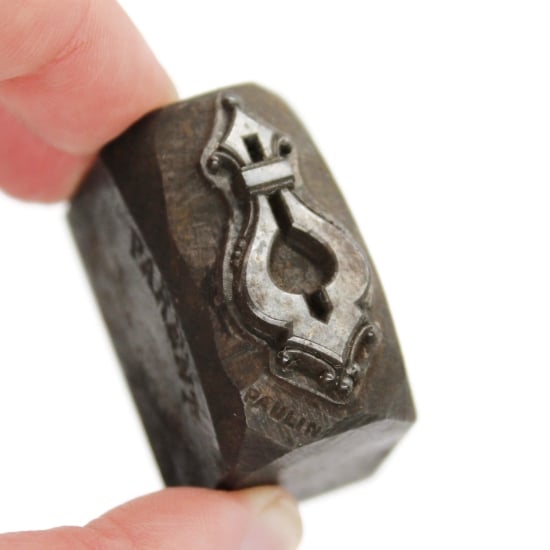 Picture of Impression Die French Simple Gothic Earring