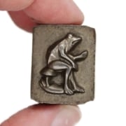 Picture of Impression Die Bullfrog at Rest