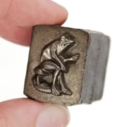 Picture of Impression Die Bullfrog at Rest