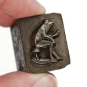 Picture of Impression Die Bullfrog at Rest