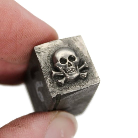 Picture of Impression Die Tiny Skull & Crossbones with Settings