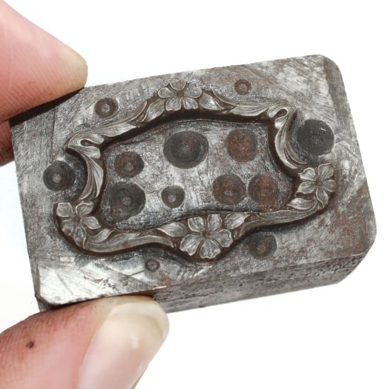 Picture of Impression Die Spring Whiting & Davis Plaque