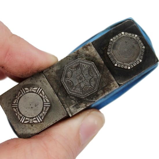 Picture of Impression Die Engraved Polygons Shot Plate