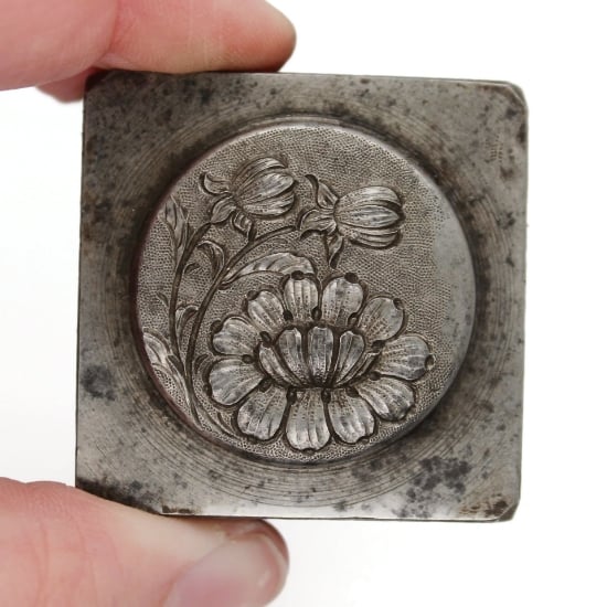 Picture of Impression Die Escaping Peonies