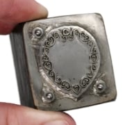 Picture of Impression Die Curly Bordered Heart