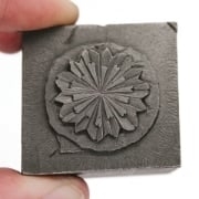 Picture of Impression Die Geometric Carnation