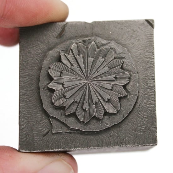 Picture of Impression Die Geometric Carnation