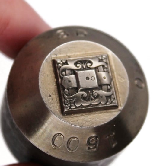 Picture of Impression Die Victorian Framed Square Bezel