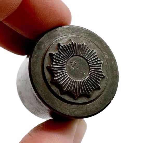 Picture of Impression Die Tiny Halo Bezel