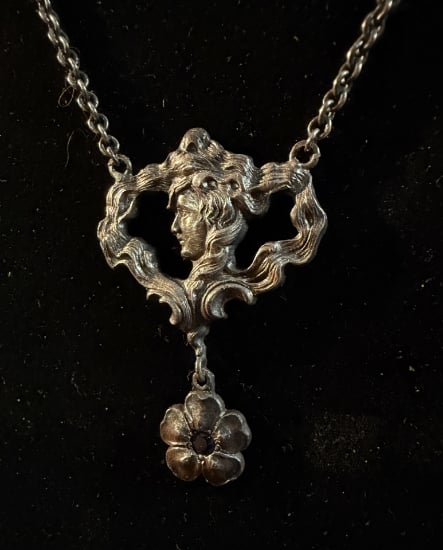 Picture of Victorian woman figural pendant